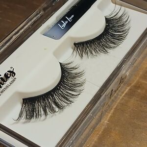 Wifey Lashies By MOXIELASH